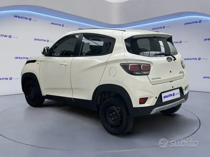 Mahindra Kuv100 2025 photo 2
