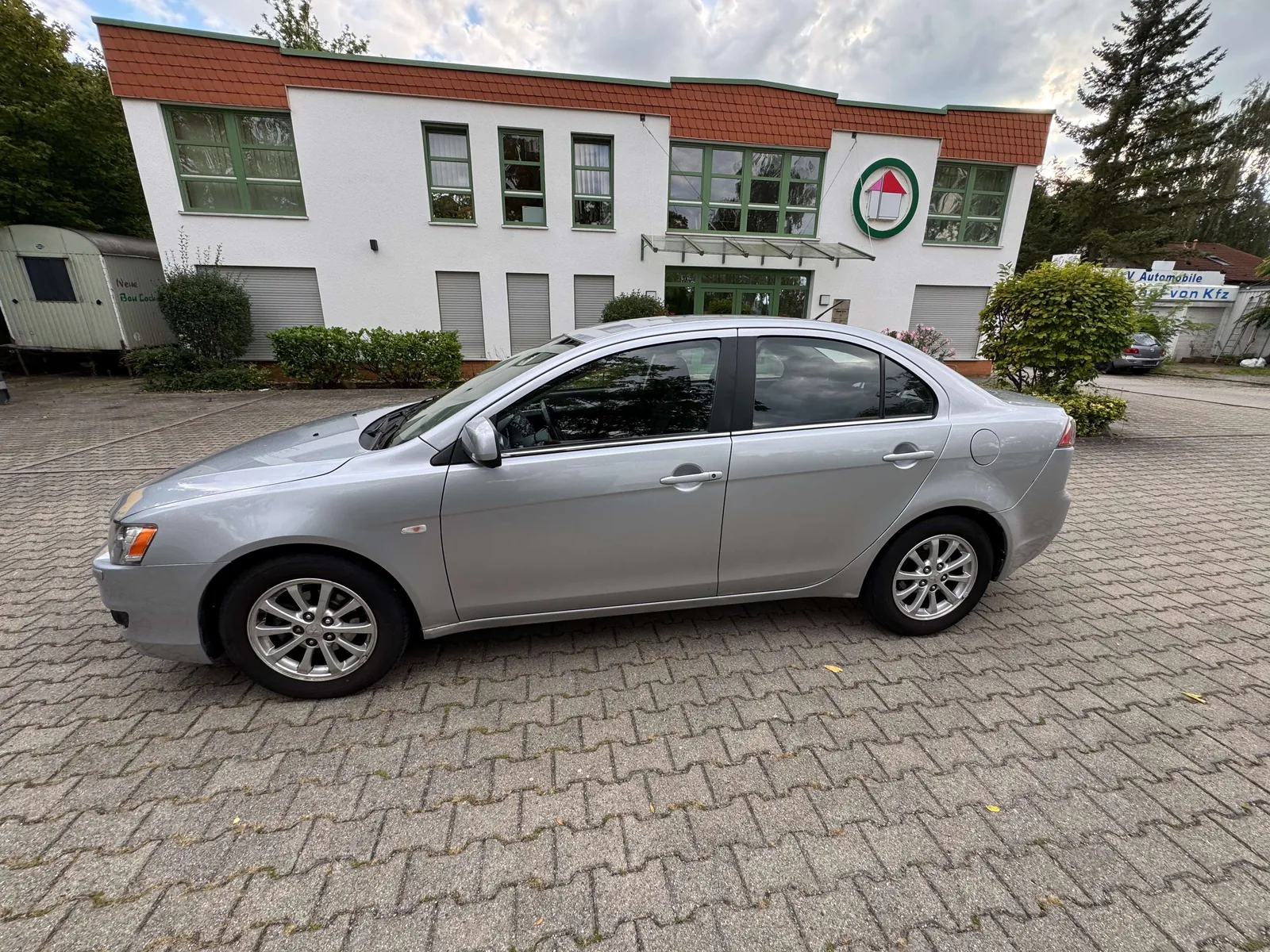 Mitsubishi Lancer 2011 photo 4