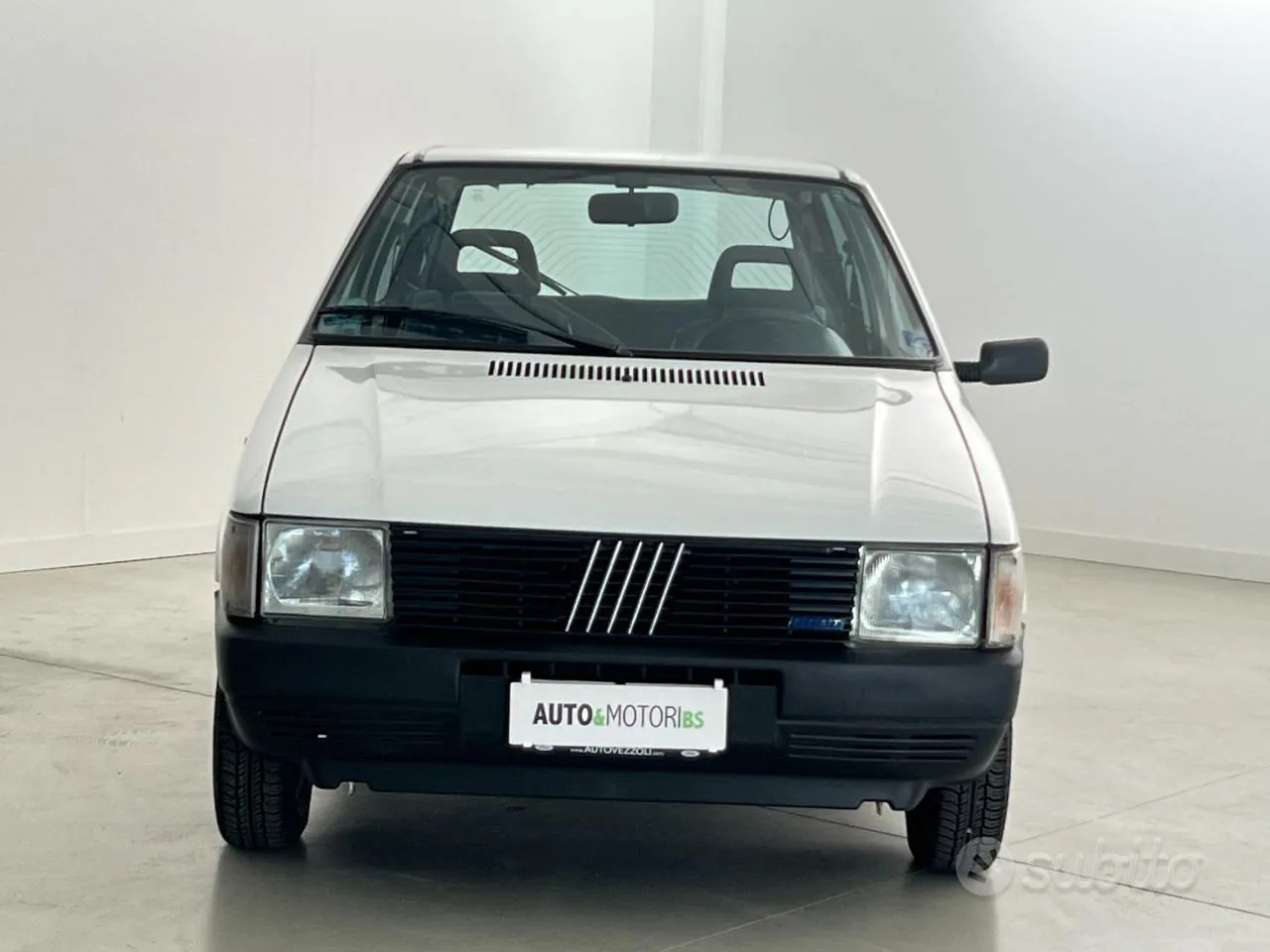 Fiat Uno 1989 photo 2