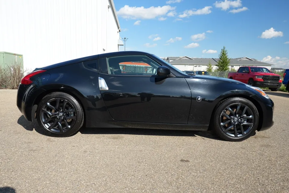 Nissan 370Z 2016 photo 4