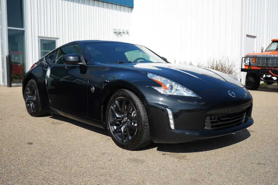 Nissan 370Z 2016 photo 3