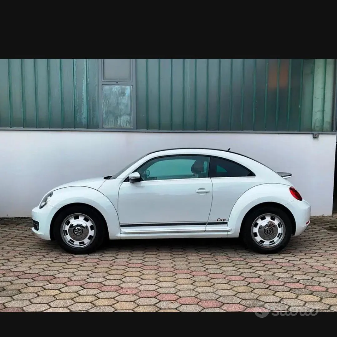 Volkswagen Beetle 2014 photo 2