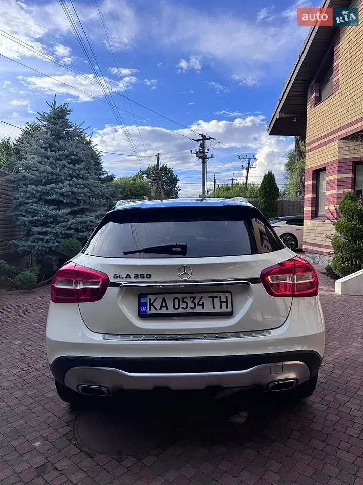 Mercedes-Benz Gla Class 2017 photo 5