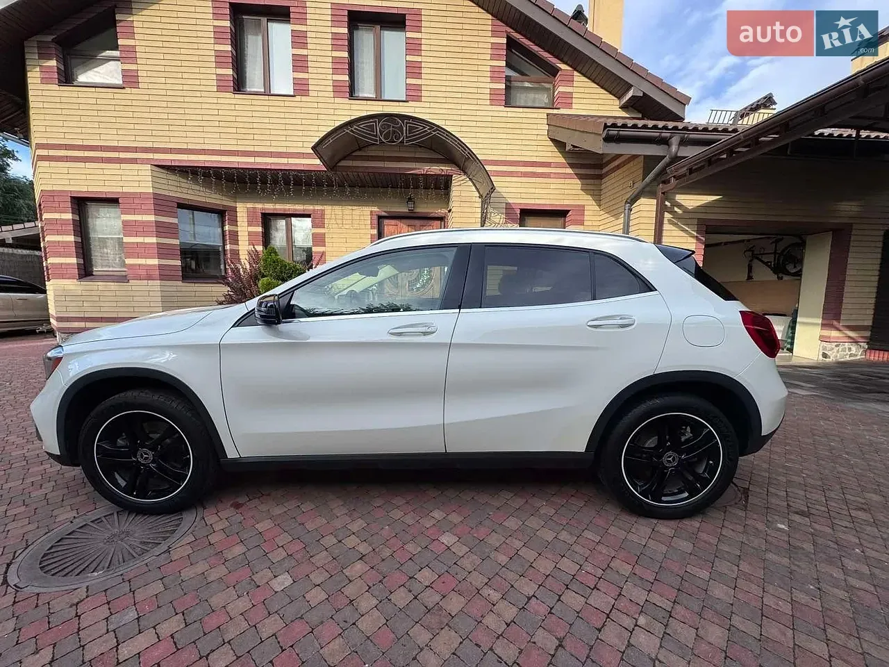 Mercedes-Benz Gla Class 2017 photo 4