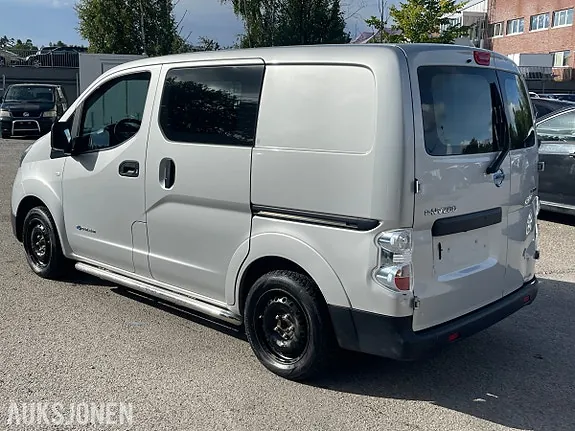 Nissan E-Nv200 2015 photo 2