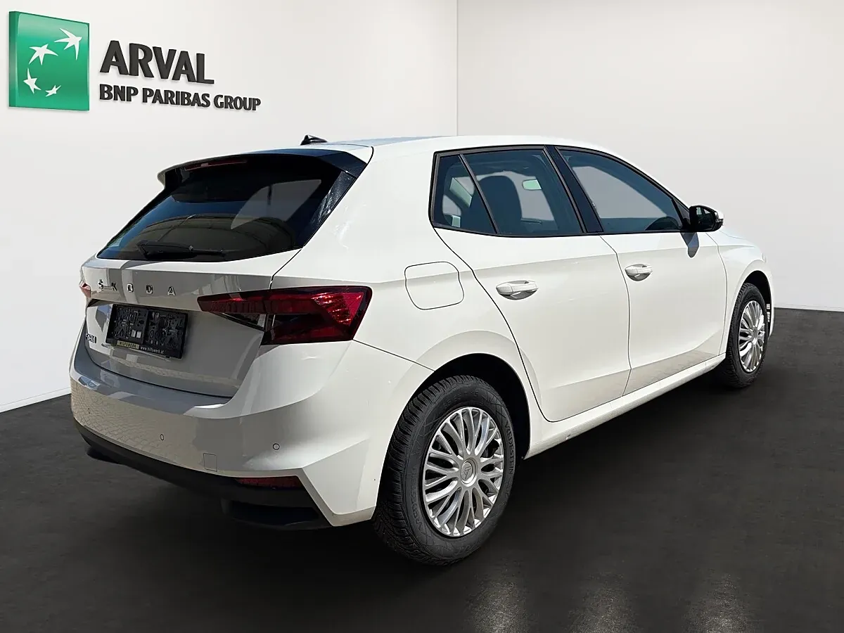 Skoda Fabia 2023 photo 3