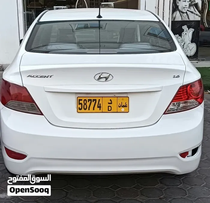 Hyundai Accent 2014 photo 2