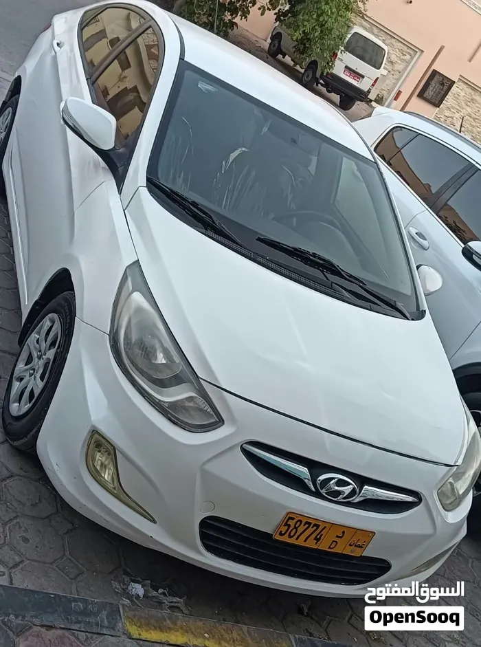 Hyundai Accent 2014 photo 3