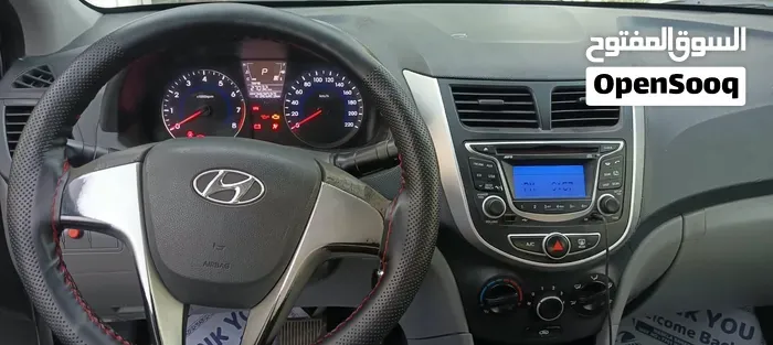 Hyundai Accent 2014 photo 4