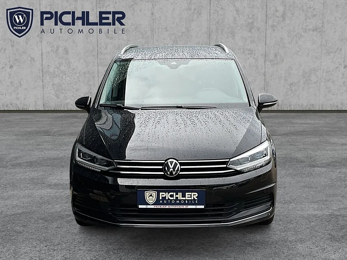 Volkswagen Touran 2025 photo 2