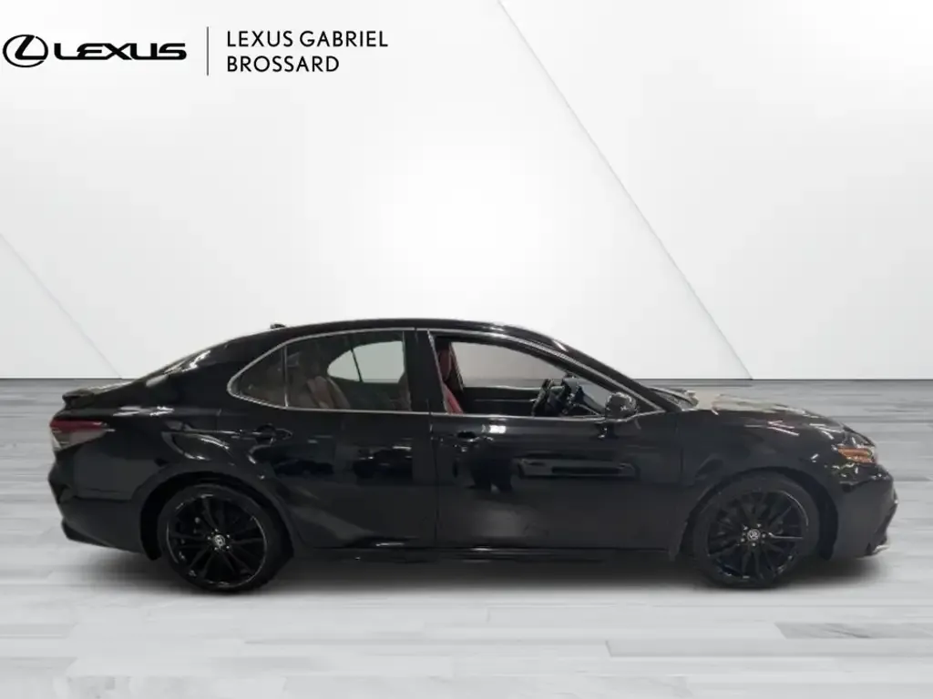 Toyota Camry 2022 photo 3