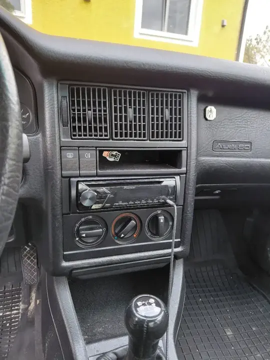 Audi 80 1990 photo 3