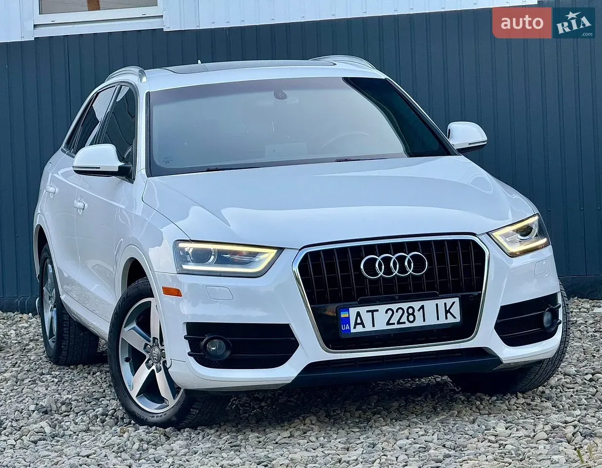 Audi Q3 2014 photo 2