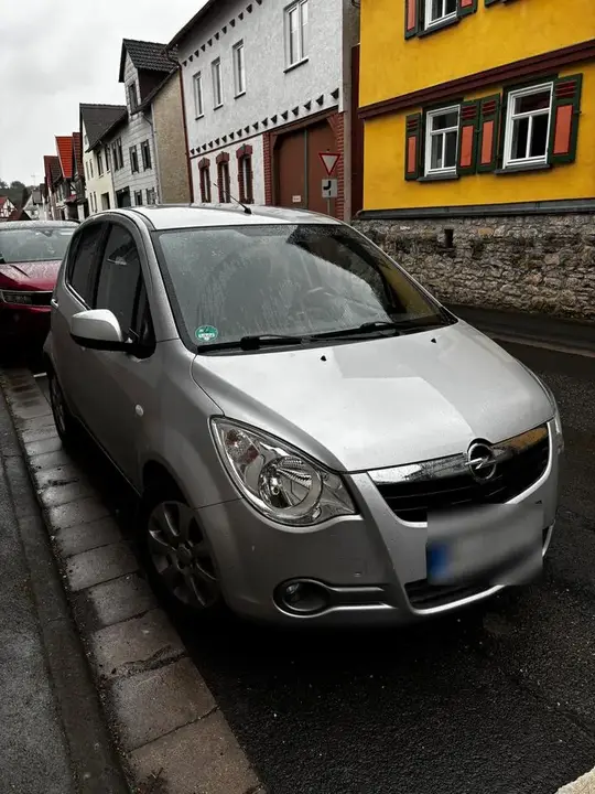 Opel Agila