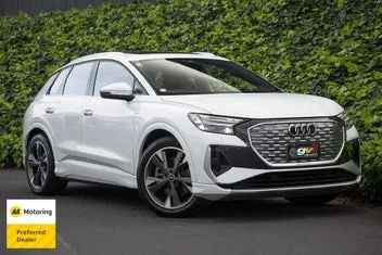 Audi Q4 2023 photo 2
