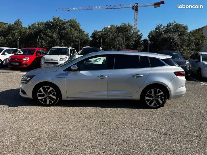 Renault Megane 2016 photo 2