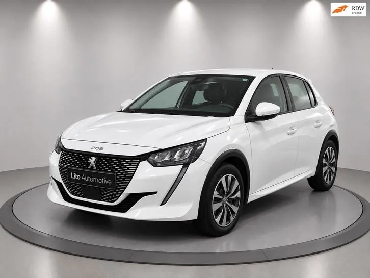 Peugeot E-208