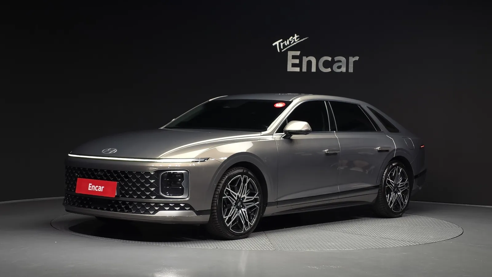 Hyundai Grandeur Hybrid