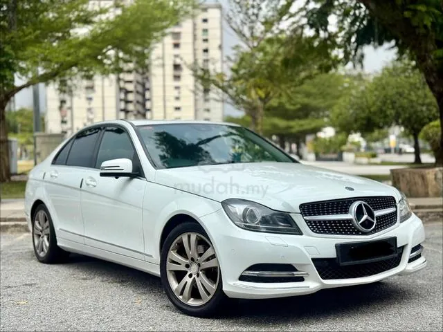 Mercedes-Benz C200