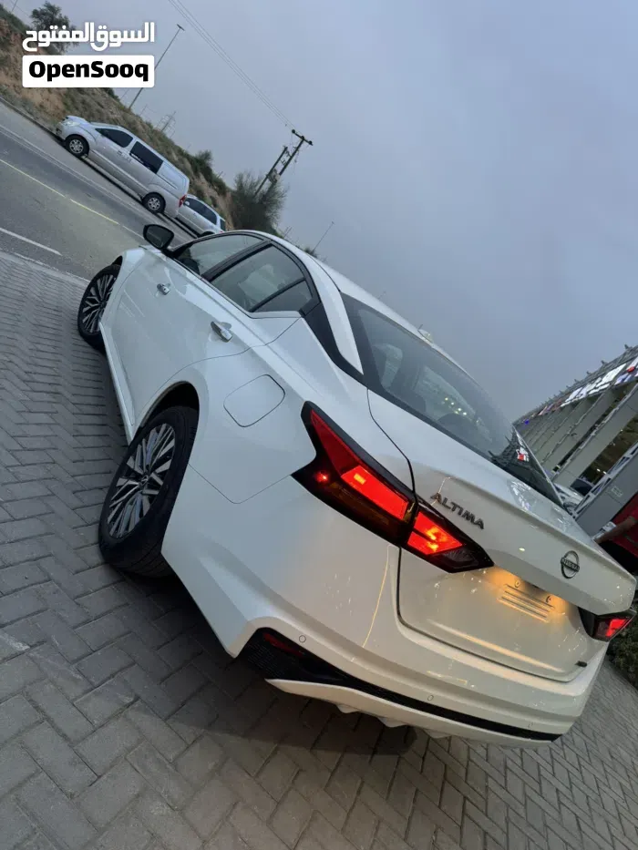 Nissan Altima 2025 photo 4