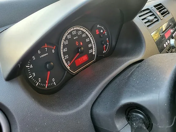 Suzuki Swift 2007 photo 5