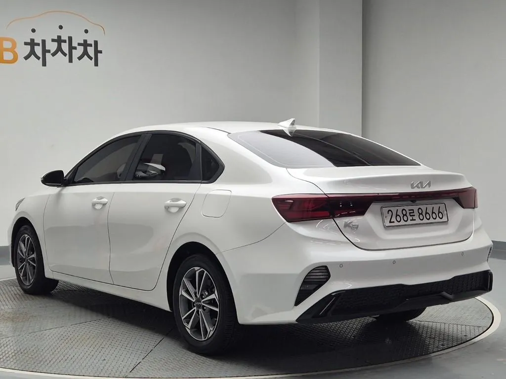 Kia K3 2022 photo 2