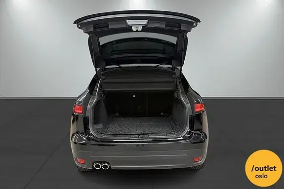 Jaguar F-Pace 2017 photo 5