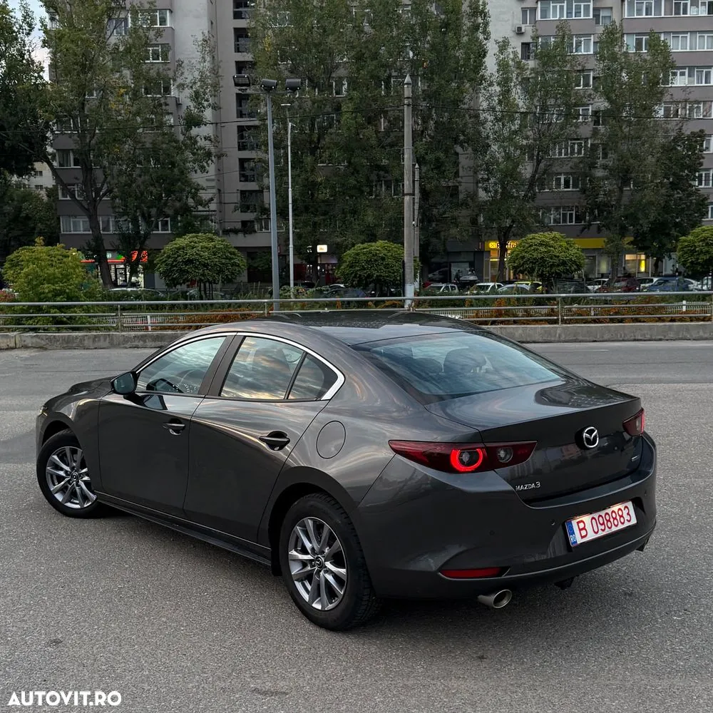 Mazda 3 2022 photo 3