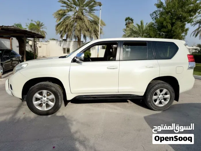 Toyota Land Cruiser Prado 2013 photo 3