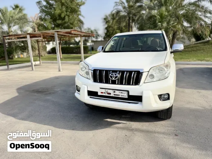 Toyota Land Cruiser Prado 2013 photo 2