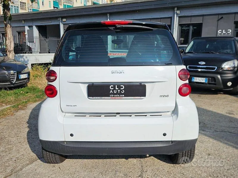 Smart Fortwo 2011 photo 5
