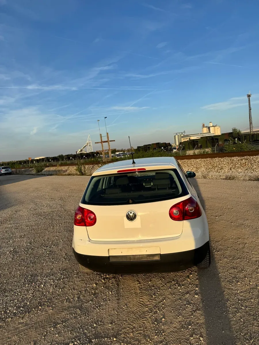 Volkswagen Golf 2007 photo 3