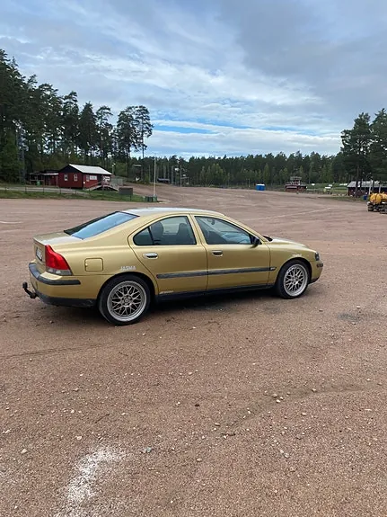 Volvo S60 2001 photo 2