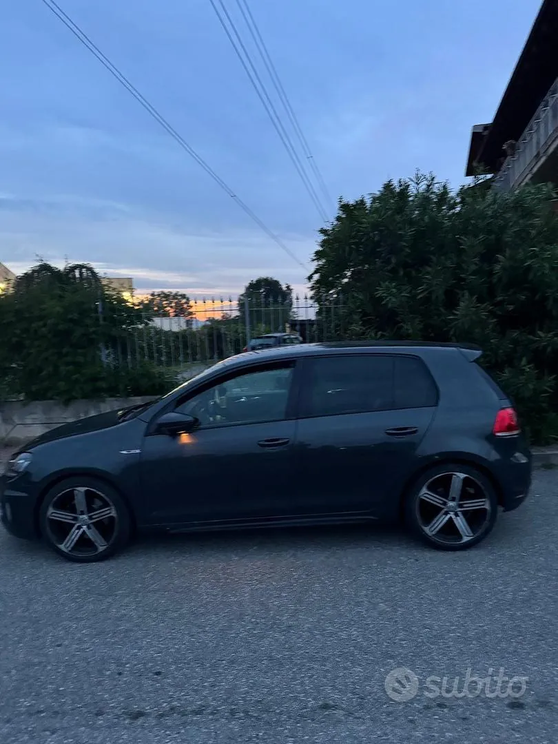 Volkswagen Golf 2011 photo 5