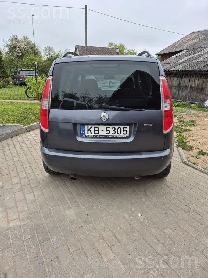 Skoda Roomster 2008 photo 3
