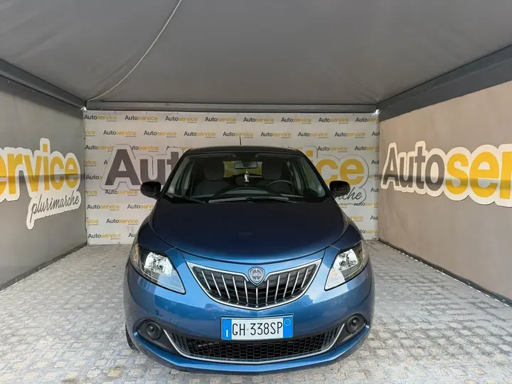 Lancia Ypsilon 2022 photo 2