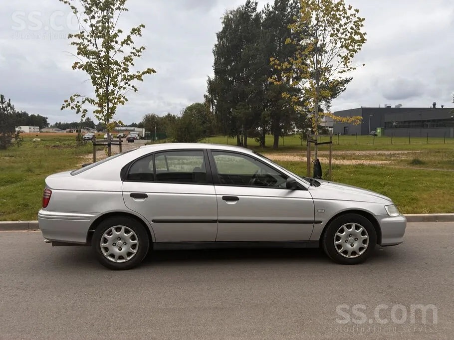 Honda Accord 1999 photo 2