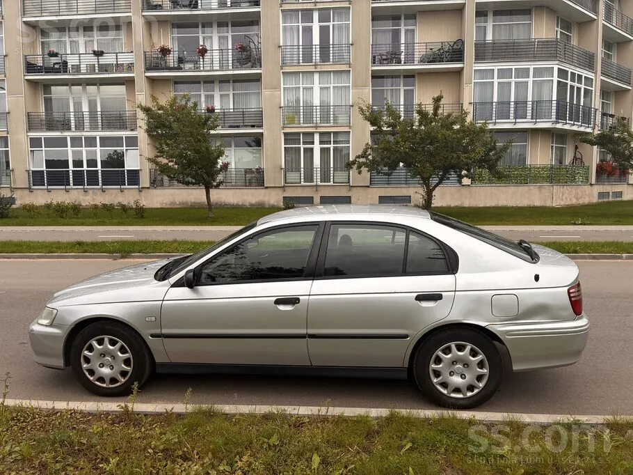 Honda Accord 1999 photo 3