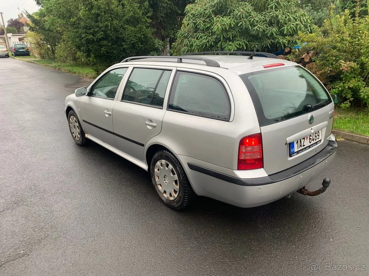 Skoda Octavia 2005 photo 2