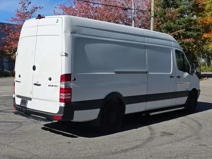 Mercedes-Benz Sprinter 2012 photo 5
