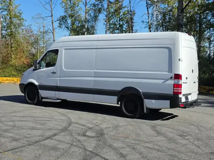 Mercedes-Benz Sprinter 2012 photo 3