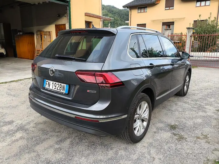 Volkswagen Tiguan 2018 photo 3