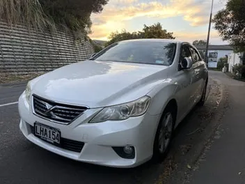 Toyota Mark X 2011 photo 4