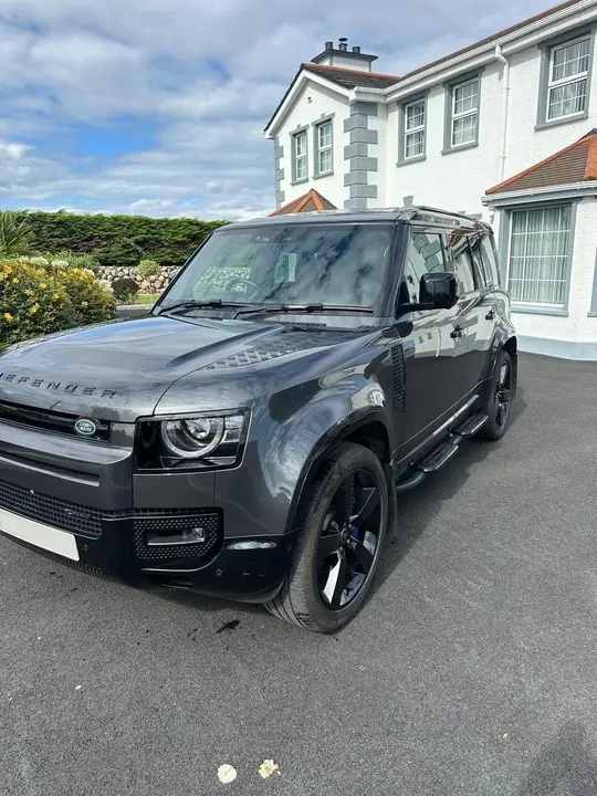 Land Rover Defender 2022 photo 4