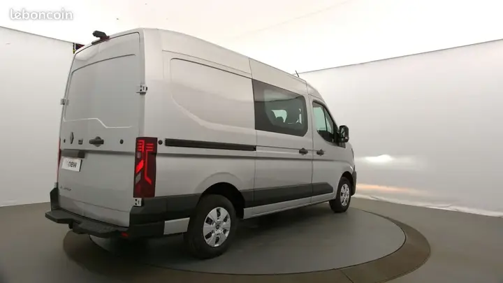 Renault Master 2025 photo 2