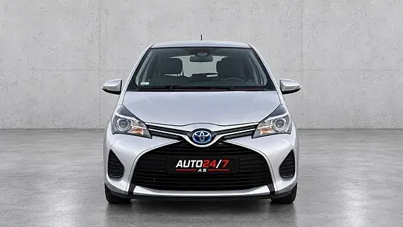 Toyota Yaris 2015 photo 2