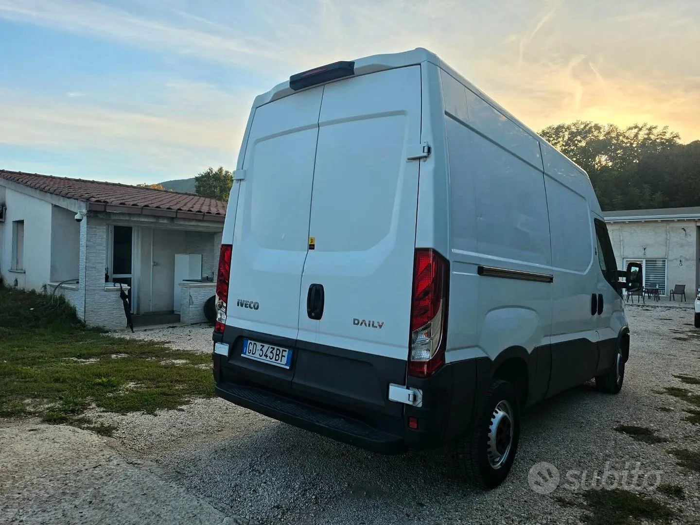 Iveco Daily 2021 photo 4