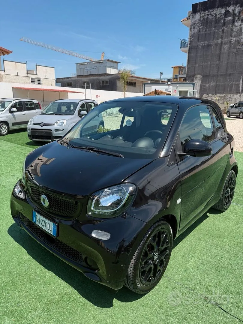 Smart Fortwo 2022 photo 2