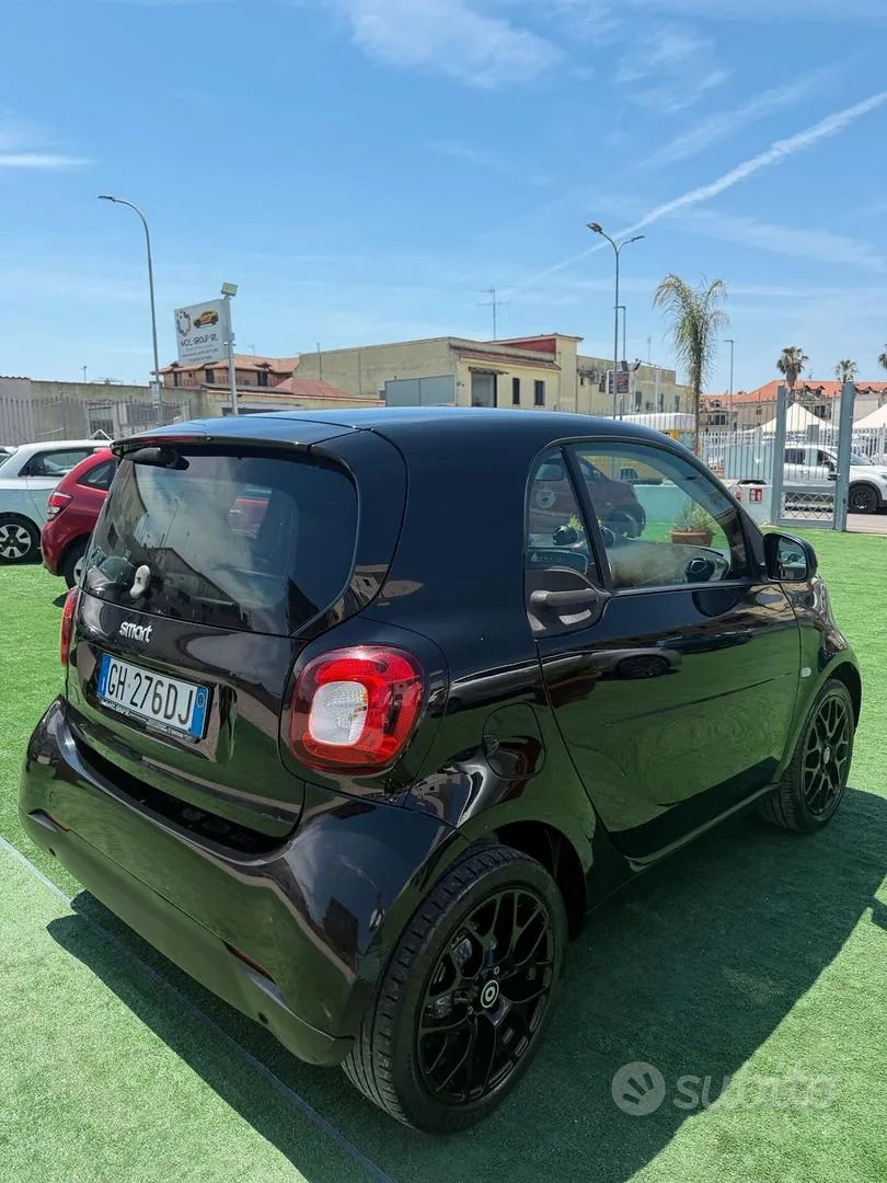 Smart Fortwo 2022 photo 4
