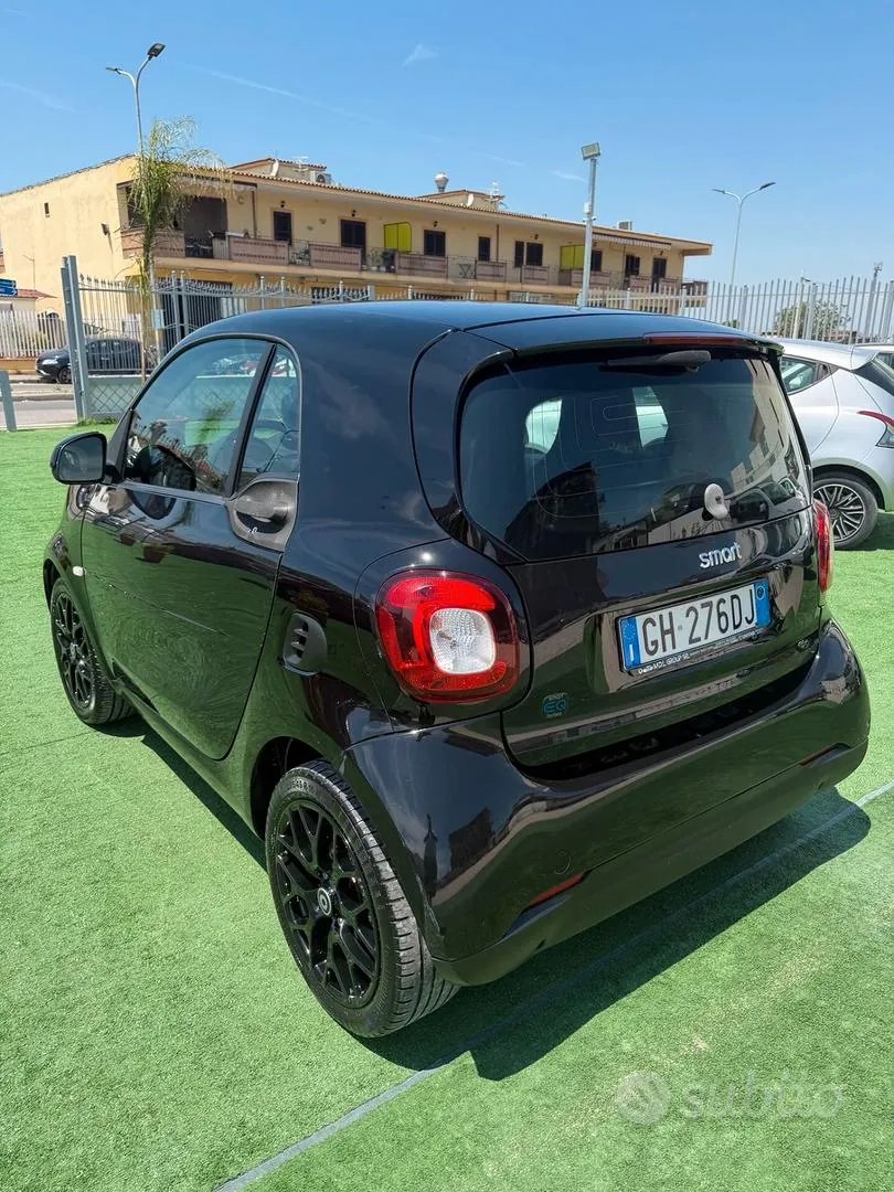 Smart Fortwo 2022 photo 5
